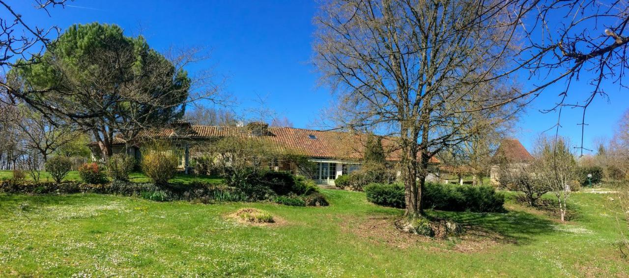 Villa Le Creyssac Saint-Félix-de-Bourdeilles Exterior foto